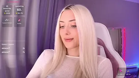 LoryWood webcam stripchat model stream image
