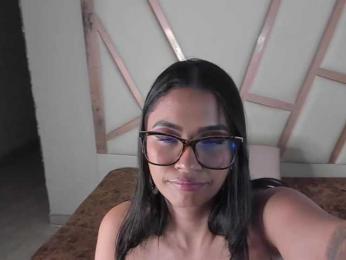 PaulinaBelush webcam model stream image
