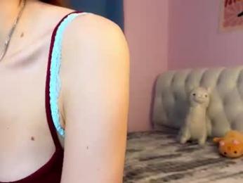 bluuemarine webcam model stream image