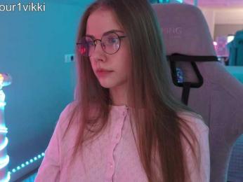 VikkiExtraCheese webcam model stream image
