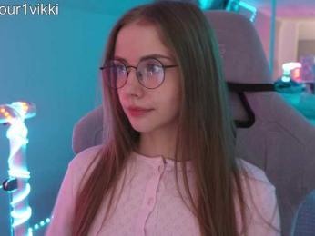 VikkiExtraCheese webcam model stream image