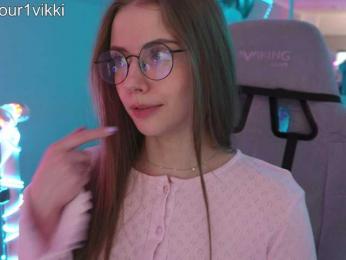VikkiExtraCheese webcam model stream image