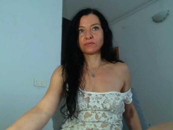 BluEyesBaby webcam bongacams model stream image