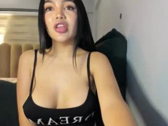 belle_moonlight webcam model stream image