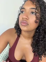 MilaTeenX webcam model stream image
