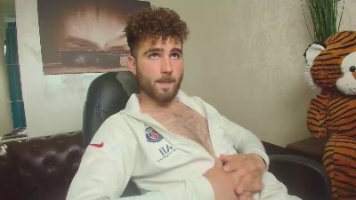 KyloEast webcam model stream image