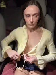 lunagirl13 webcam stripchat model stream image