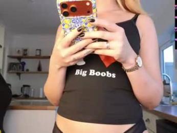 stripmequick webcam model stream image