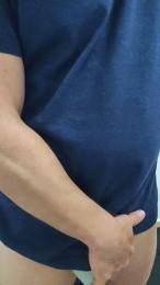 Isla19 webcam model stream image