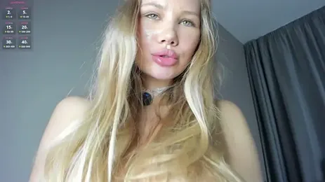 Alice_N_Wooderland webcam stripchat model stream image