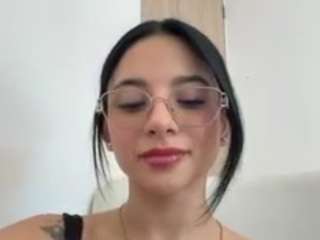 kiraalopez webcam model stream image