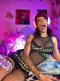 Naugth_channel_ts webcam stripchat model stream image