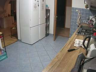 voyeurcam-julmodels-kitchen webcam model stream image