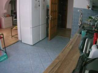 voyeurcam-julmodels-kitchen webcam model stream image
