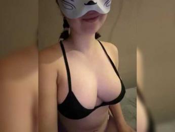 miLisochka webcam model stream image