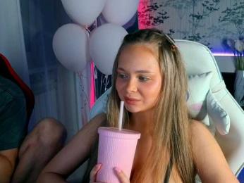 Cornflakes webcam model stream image