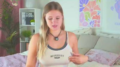 VeronaAshmore webcam model stream image