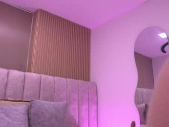 vvioleta_ webcam model stream image