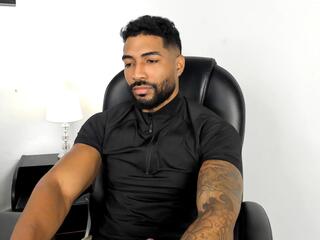 Xander Strongs webcam flirt4free model stream image