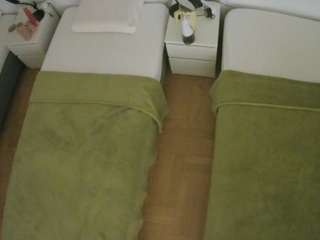voyeurcam-julmodels-bed-5 webcam model stream image