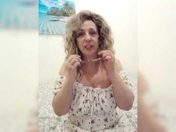 mery8poppins webcam model stream image