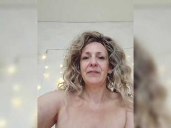 mery8poppins webcam model stream image