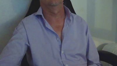 Pad_OBrian webcam model stream image