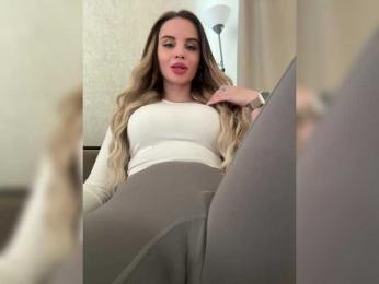 LedyMiya webcam bongacams model stream image