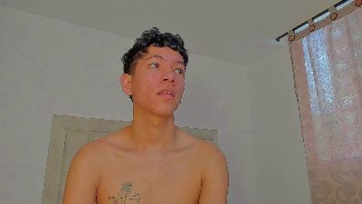 Julianrosse_ webcam cam4 model stream image
