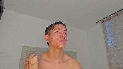 Julianrosse_ webcam model stream image