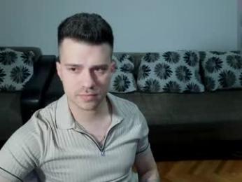johnnylove21 webcam chaturbate model stream image