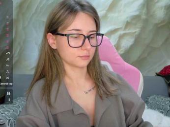 Unearthly webcam bongacams model stream image