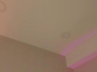 Leiza Thompson webcam model stream image