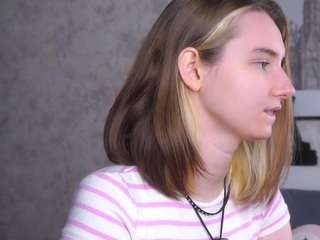 theacooling webcam model stream image