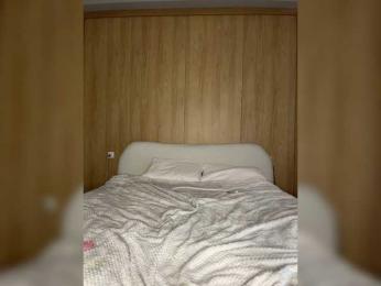bmw_m8 webcam bongacams model stream image