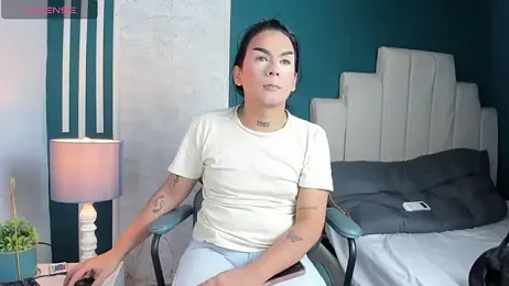 yossi_peach_cute webcam model stream image