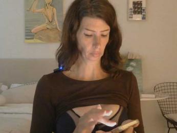 WhiteQueen888 webcam model stream image