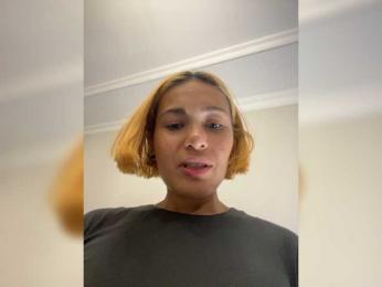 SpringMe webcam bongacams model stream image