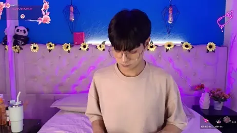 AleAurarashi webcam model stream image