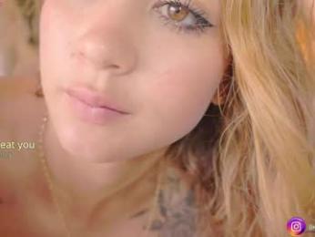 mara__ross webcam model stream image