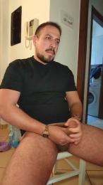 Legolar webcam model stream image