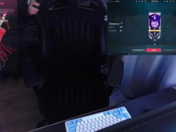 AlinaAdams webcam model stream image