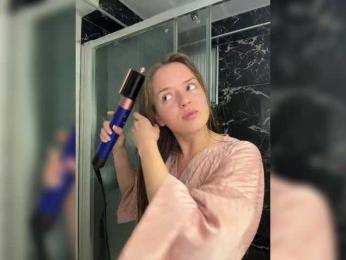 Lunaaaura webcam bongacams model stream image