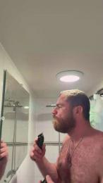 Bighairytopping webcam model stream image