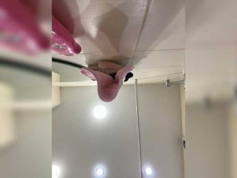 KiraMalina webcam bongacams model stream image