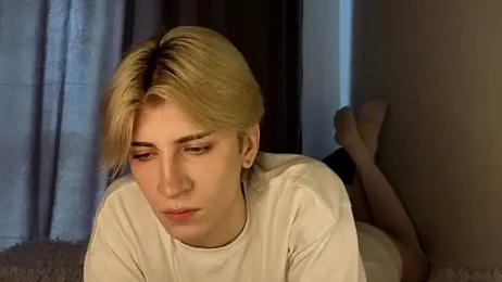 Oliver_star_boy_ webcam model stream image