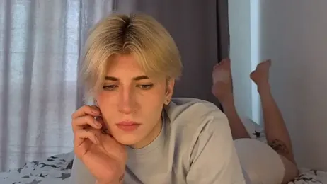Oliver_star_boy_ webcam model stream image