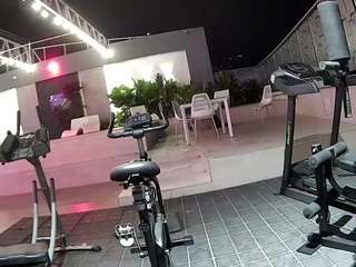 voyeurcam-casa-salsa-gym-bike webcam model stream image