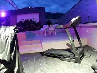 voyeurcam-casa-salsa-gym-bike webcam model stream image