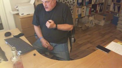 Barefooter webcam model stream image